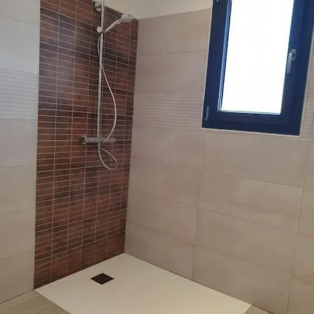 De Soleil A Cerbere, * Cerbere