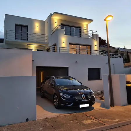 De Soleil A Cerbere, * Cerbère