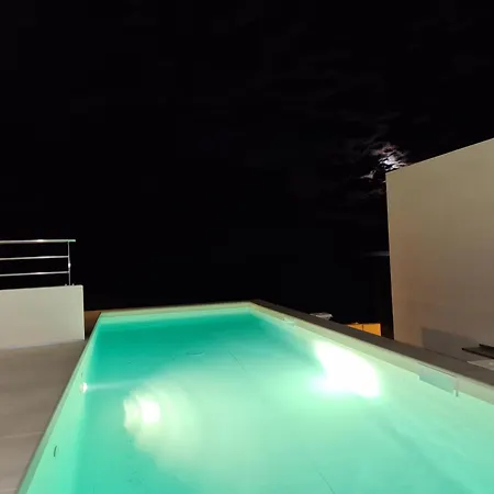 De Soleil A Cerbere, Villa *