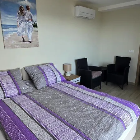 Villa De Soleil A Cerbere, *