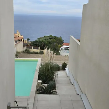 Villa De Soleil A Cerbere,