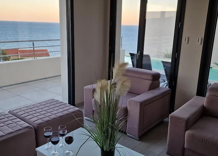 De Soleil A Cerbere, Cerbère