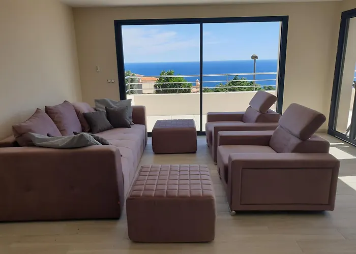 De Soleil A Cerbere, Villa Cerbère