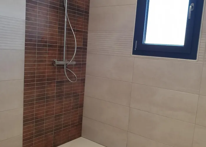 De Soleil A Cerbere, Villa Cerbère