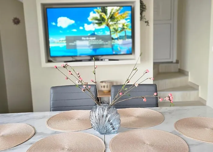 Villa De Soleil A Cerbere,