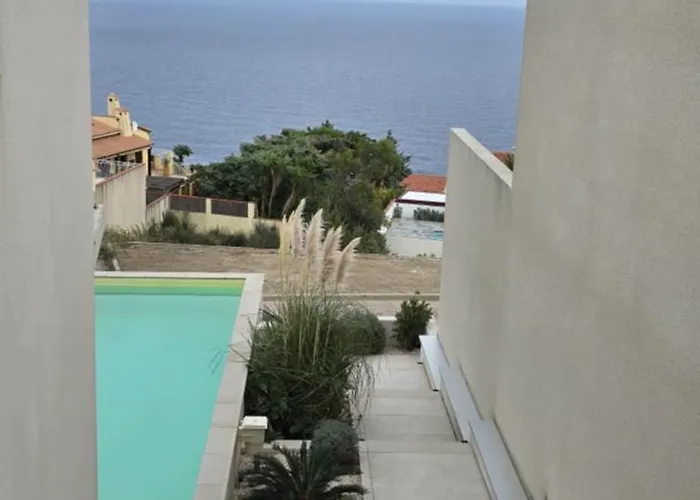 Villa De Soleil A Cerbere,