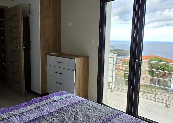 De Soleil A Cerbere, * Cerbère