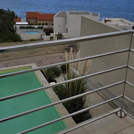 De Soleil A Cerbere, Villa Cerbère